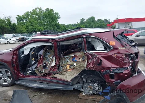 2015 Toyota Highlander Limited Platinum V6 from USA, damaged, VIN 5TDDKRFH0FS094903